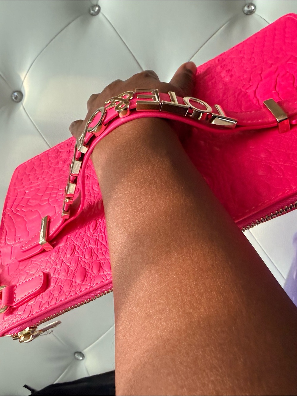 TOTE & CARRY Hot Pink Croc Embossed Oversized Clutch | - Picture 11 of 11